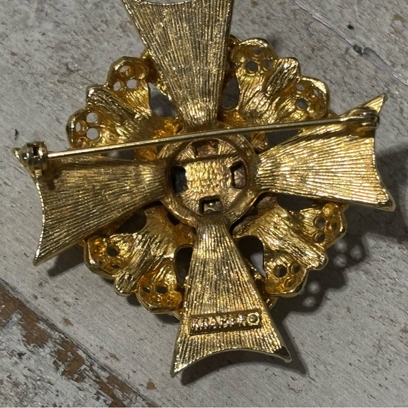 Rare! Vintage❤️”Art” & “Kramer” Signed Brooch and Clip-On Earrings - Picture 4 of 6